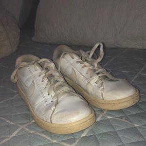 white nike air forces